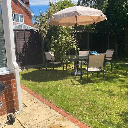 Chichester Retreat House With Free Parking Εξωτερικό φωτογραφία