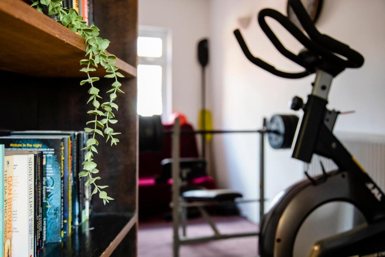 Chichester Retreat House With Free Parking Εξωτερικό φωτογραφία