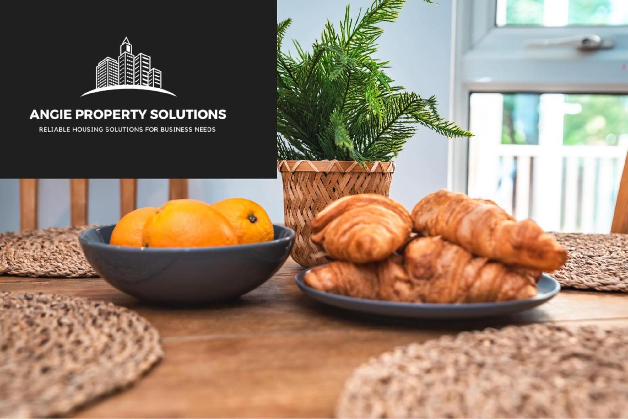Chichester Retreat House With Free Parking Εξωτερικό φωτογραφία