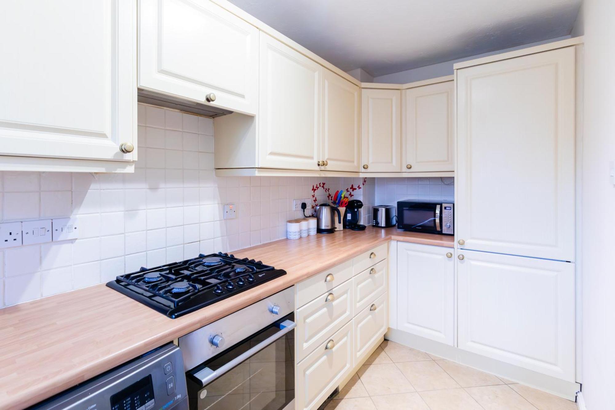 Chichester Retreat House With Free Parking Εξωτερικό φωτογραφία