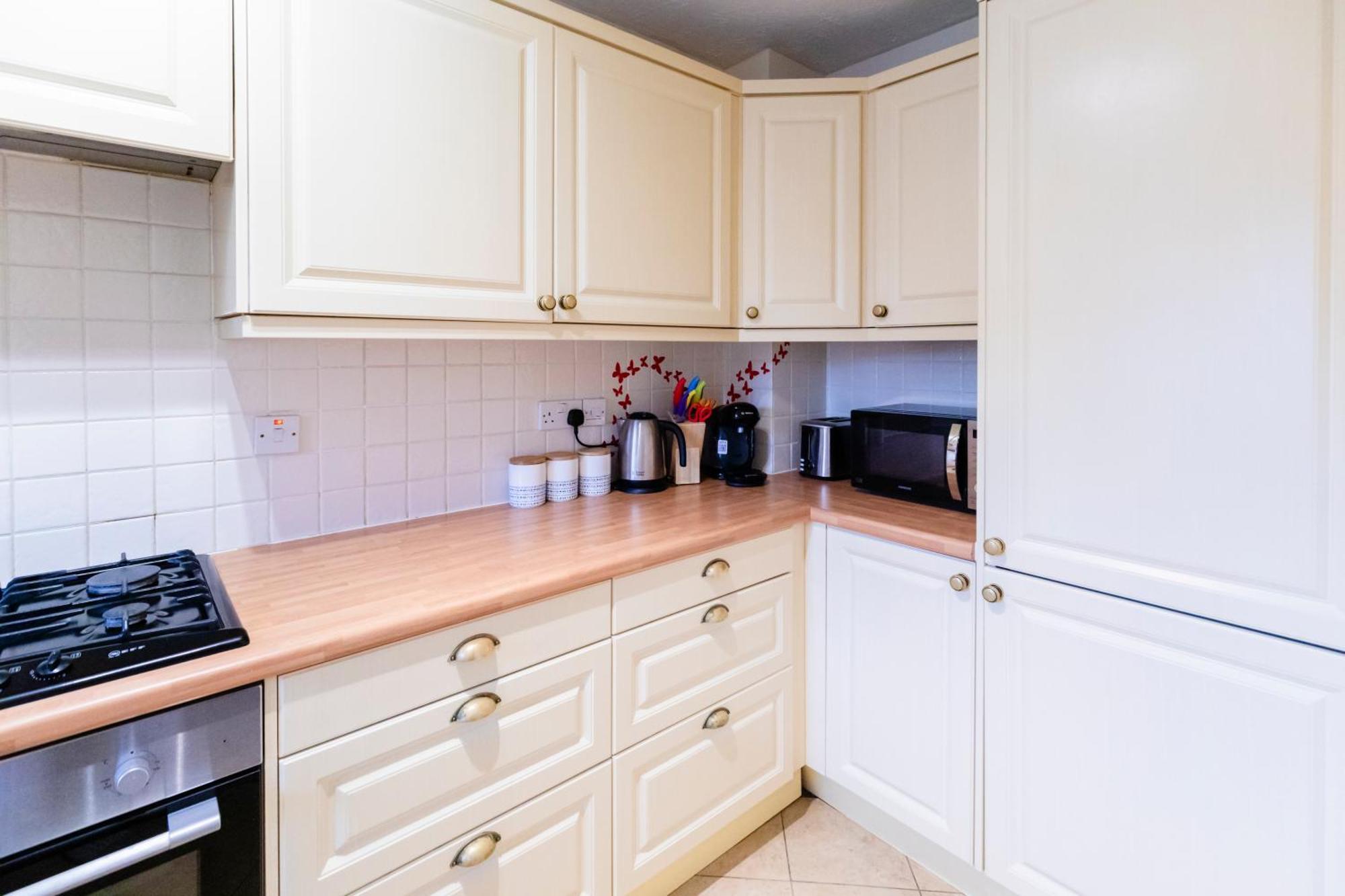 Chichester Retreat House With Free Parking Εξωτερικό φωτογραφία