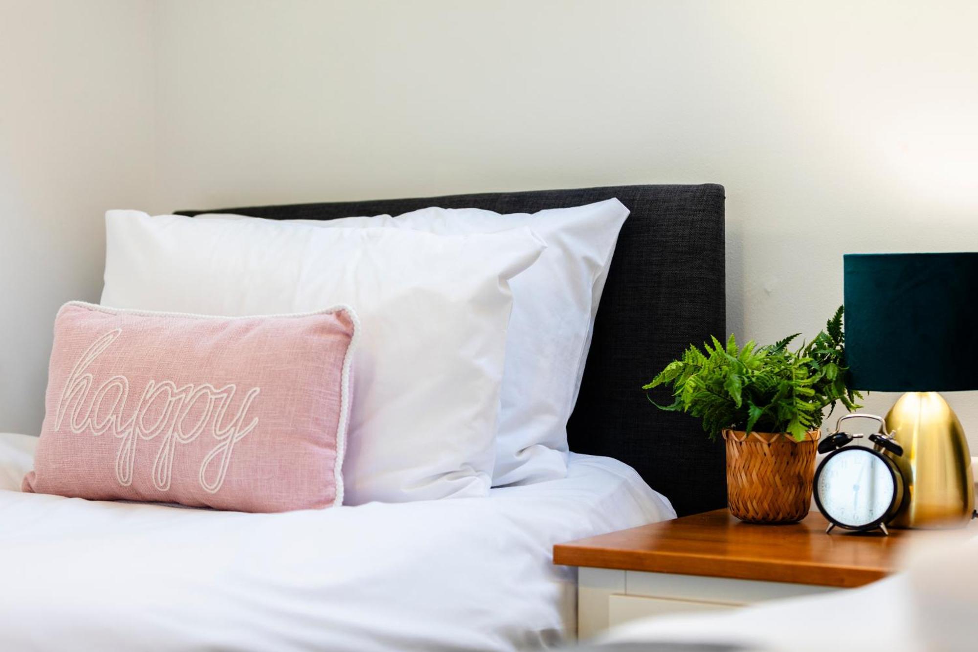 Chichester Retreat House With Free Parking Εξωτερικό φωτογραφία