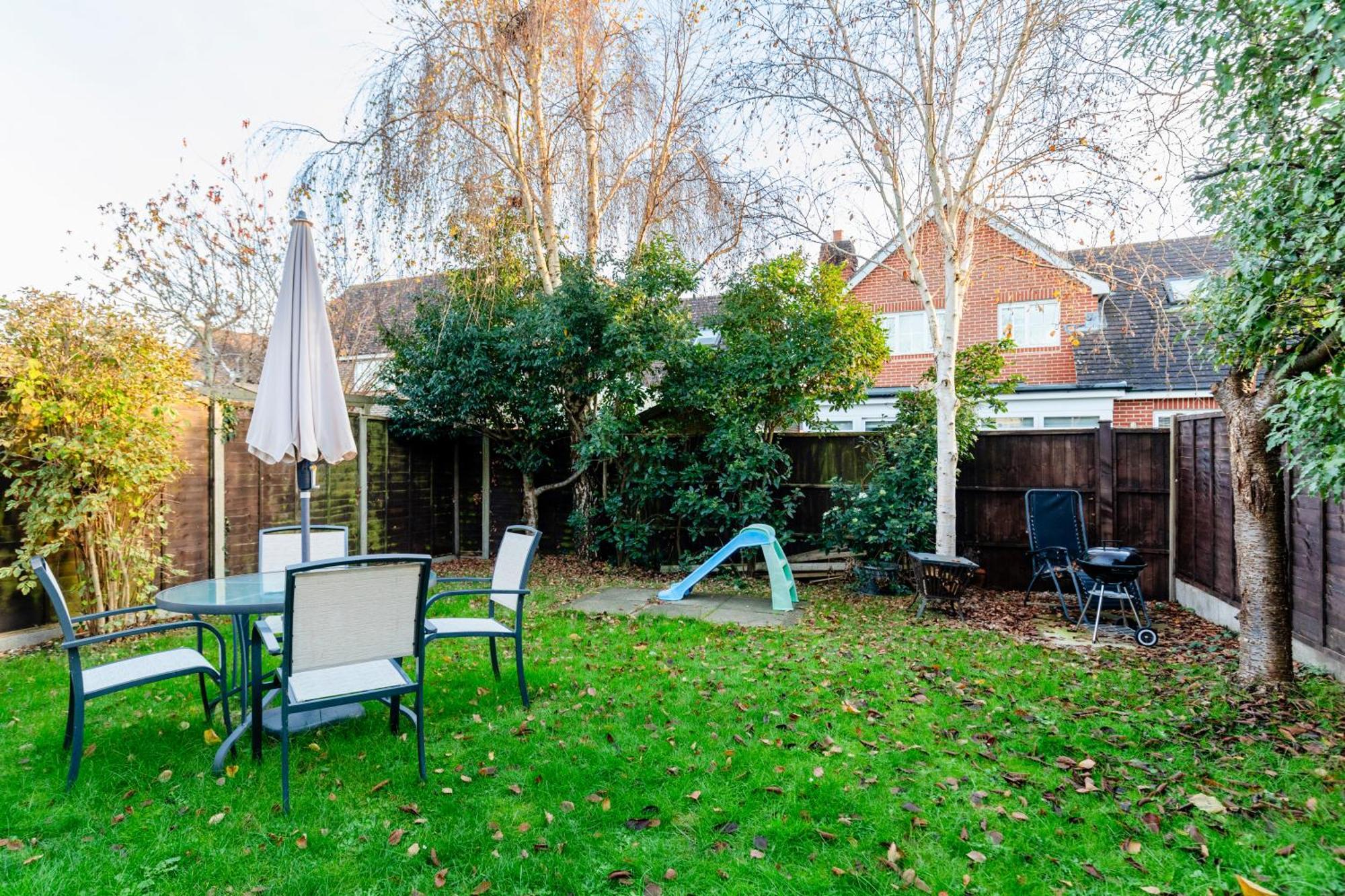 Chichester Retreat House With Free Parking Εξωτερικό φωτογραφία