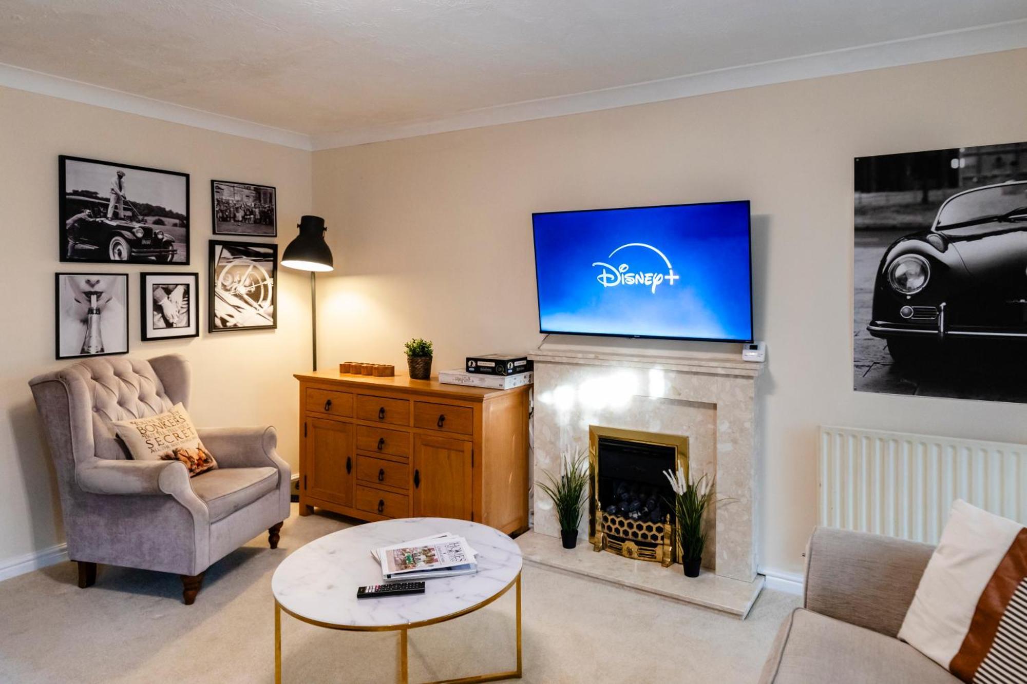Chichester Retreat House With Free Parking Εξωτερικό φωτογραφία
