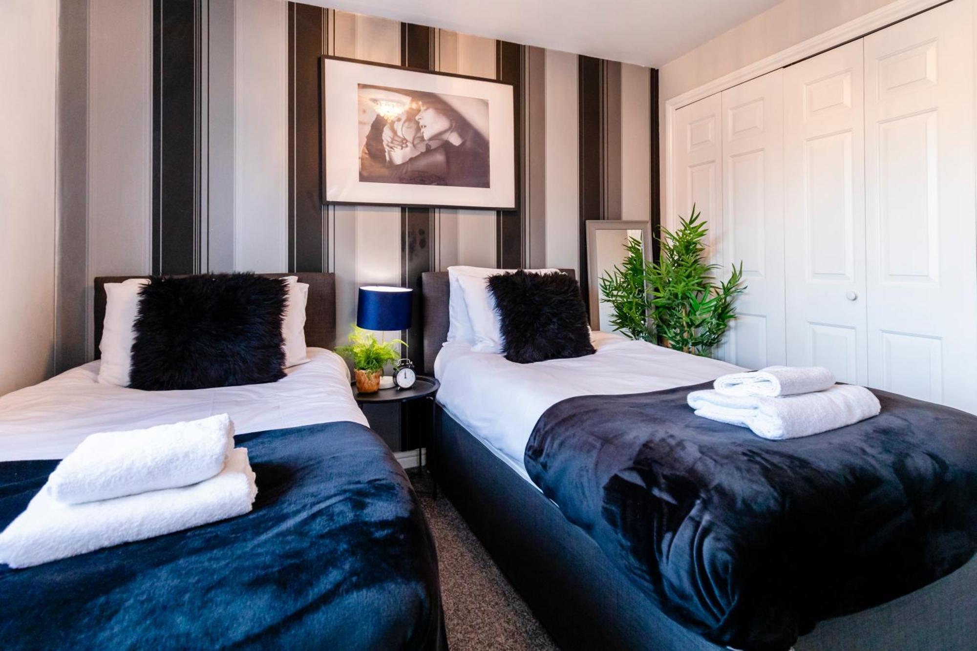 Chichester Retreat House With Free Parking Εξωτερικό φωτογραφία